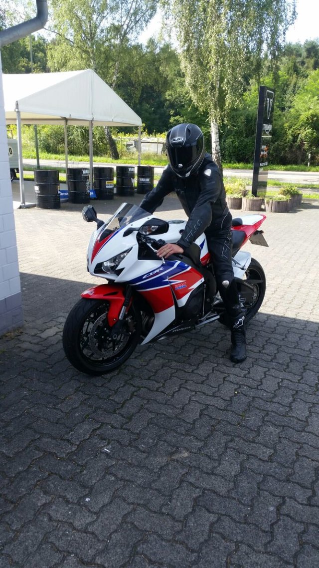 FFM74