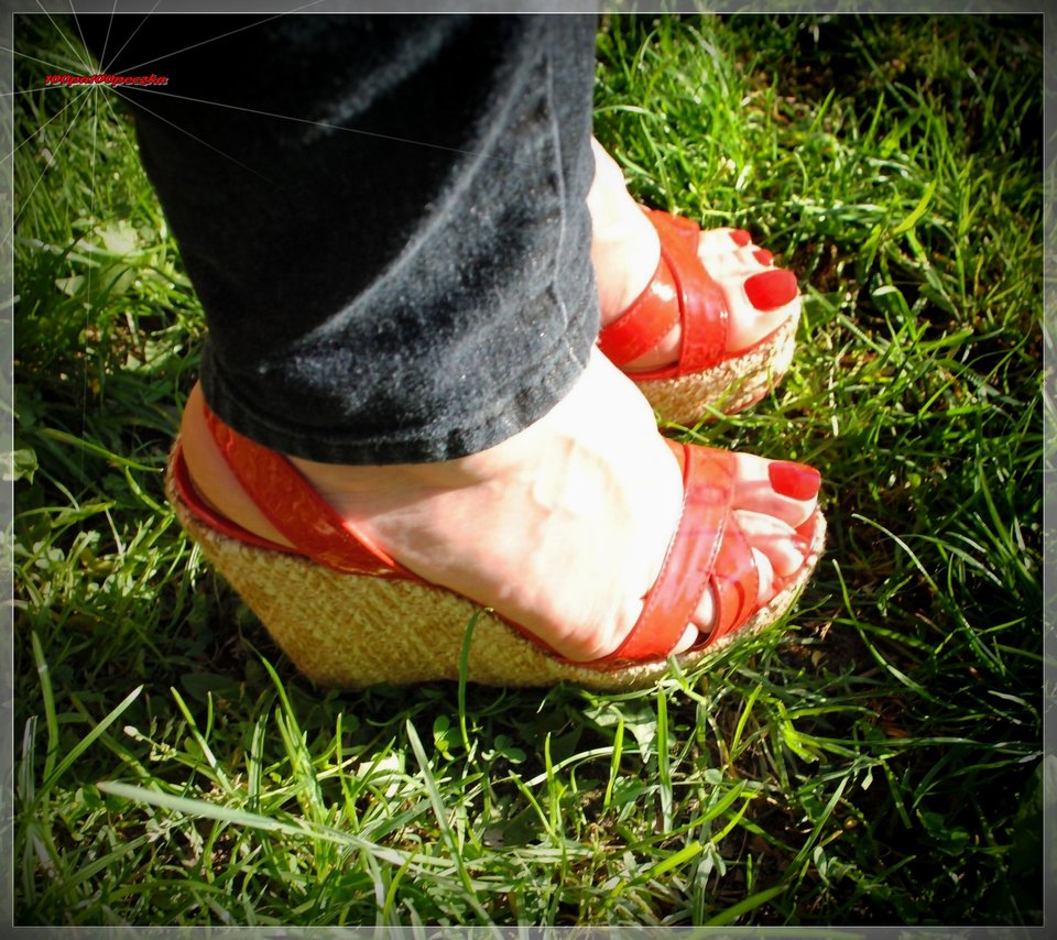 Czerwone Koturny  92 - 100pa100peczka