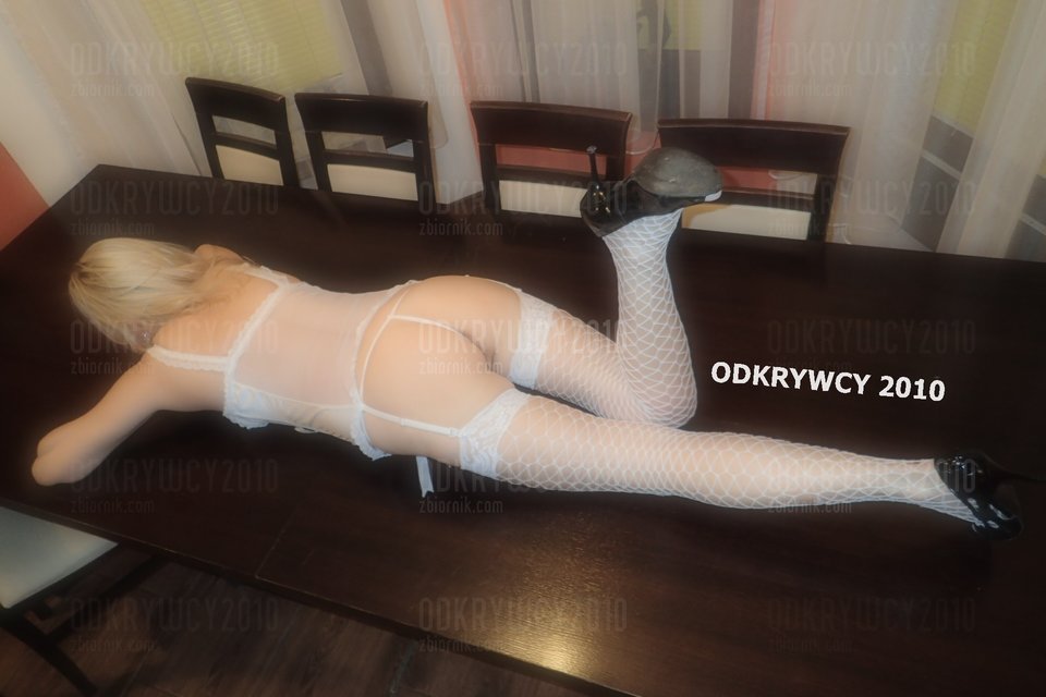 Z nóżką w górę czy na boczek ? - Odkrywcy2010