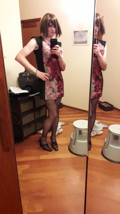 chyba za dużo wypiłeś... nie mam siostry bliźniaczki.