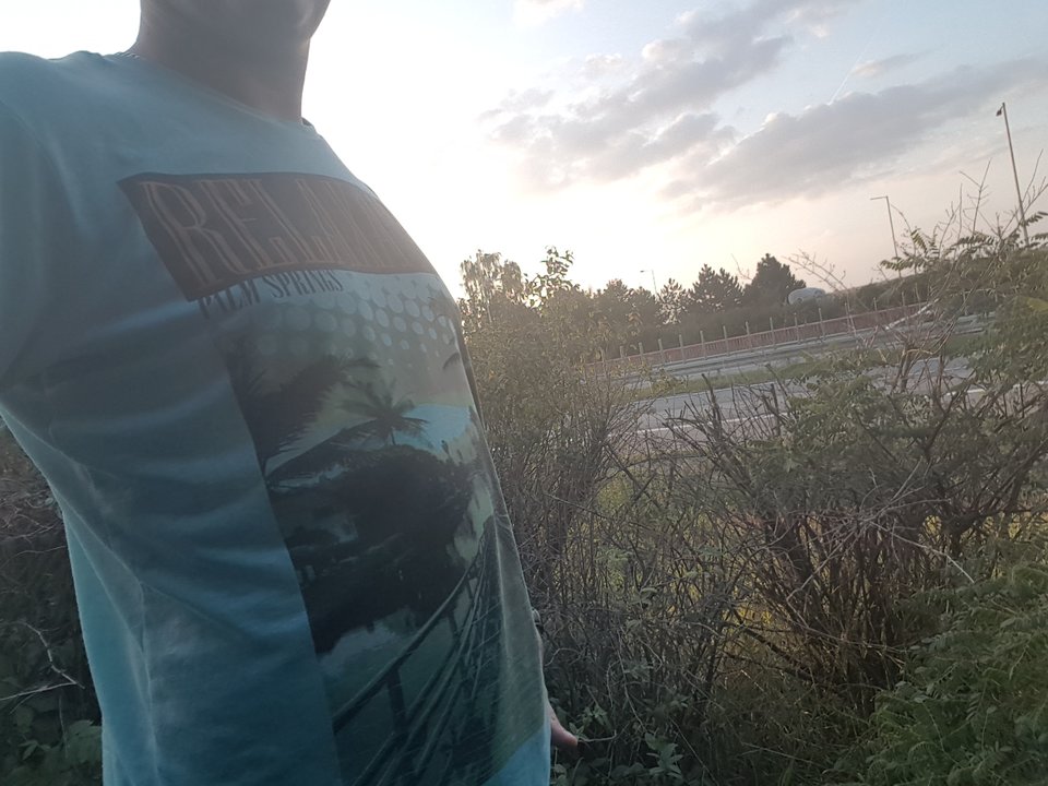 150661427086943423812.jpg - Humans123