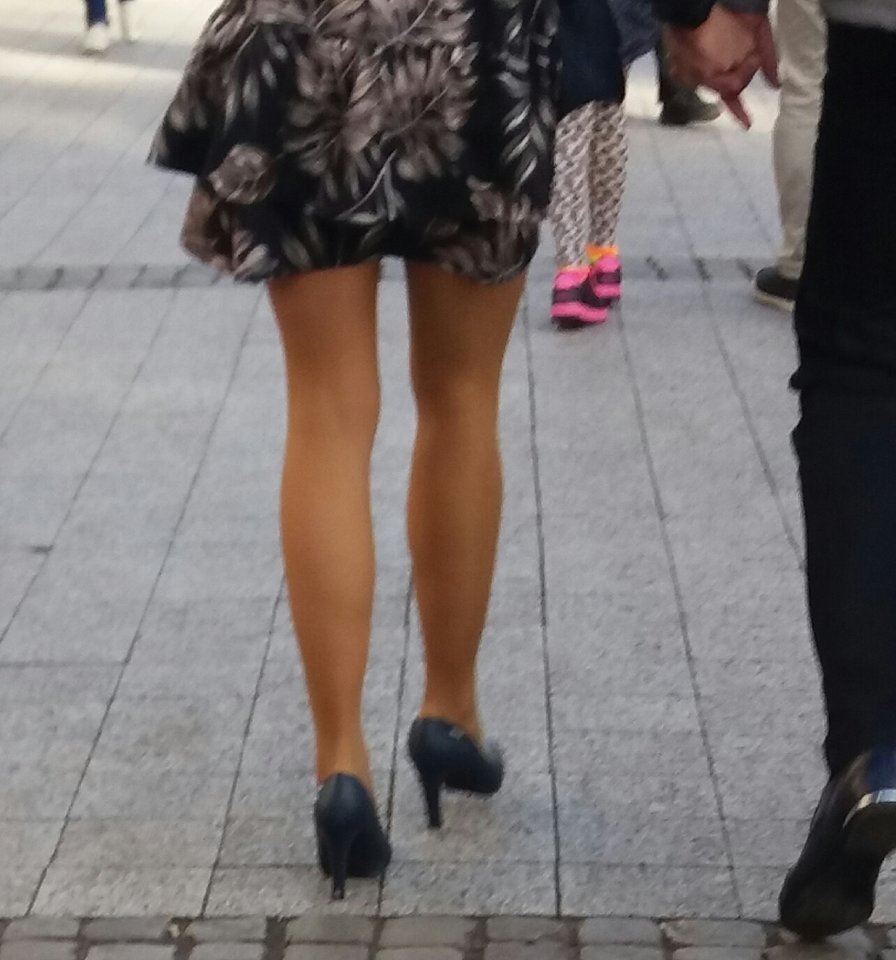 20171015_230152.jpg - iPantyhose