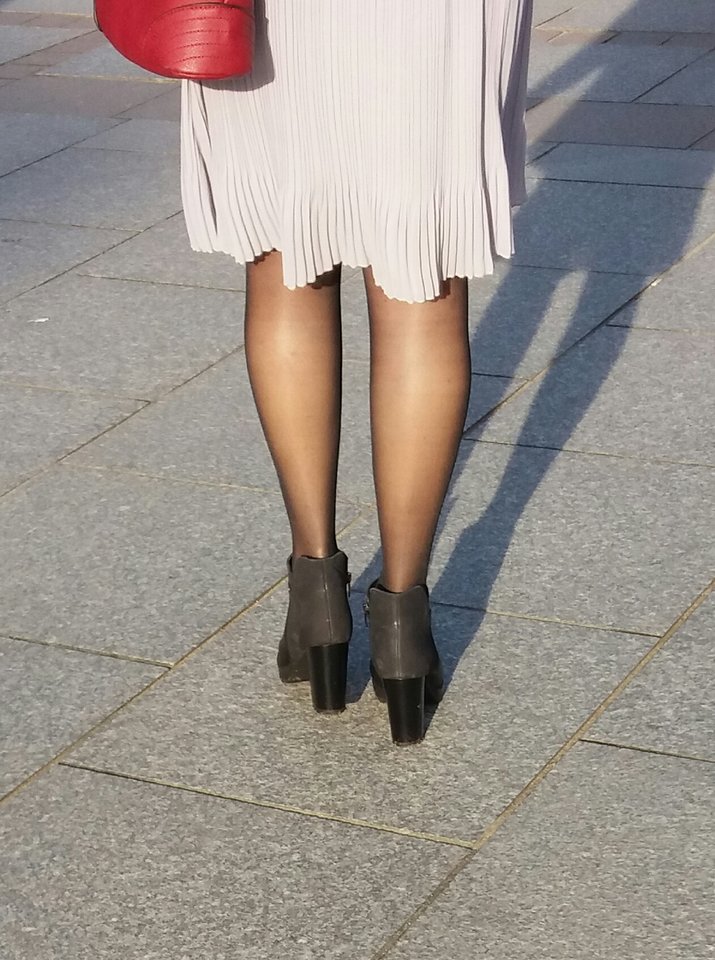 20171015_230126.jpg - iPantyhose