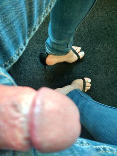 Cos podeszlo pod obiektyw....