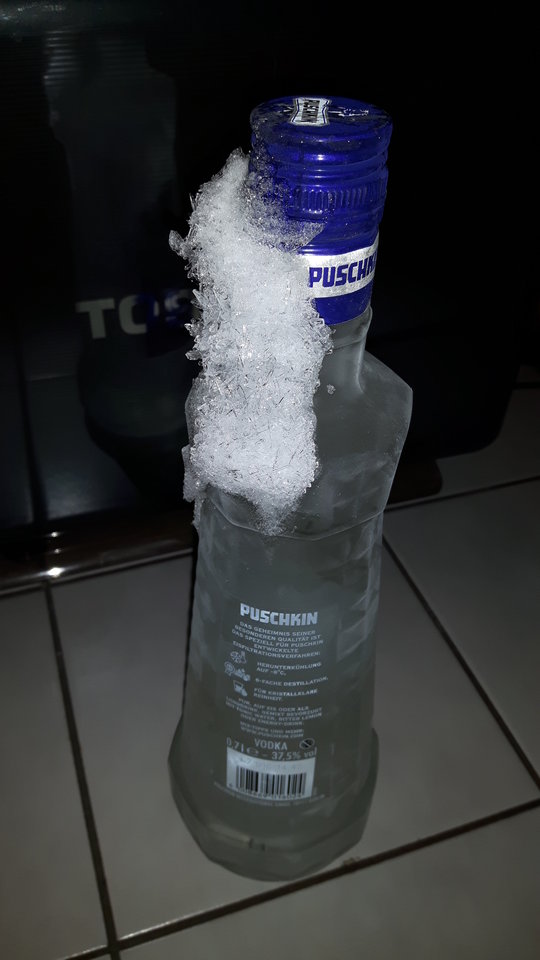 tania VÓDKA jest "dobra" , bo ....................... - QRKIN