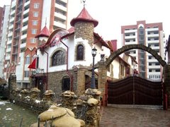 Dzień i Noc Tarnopol Ukraina.jpg