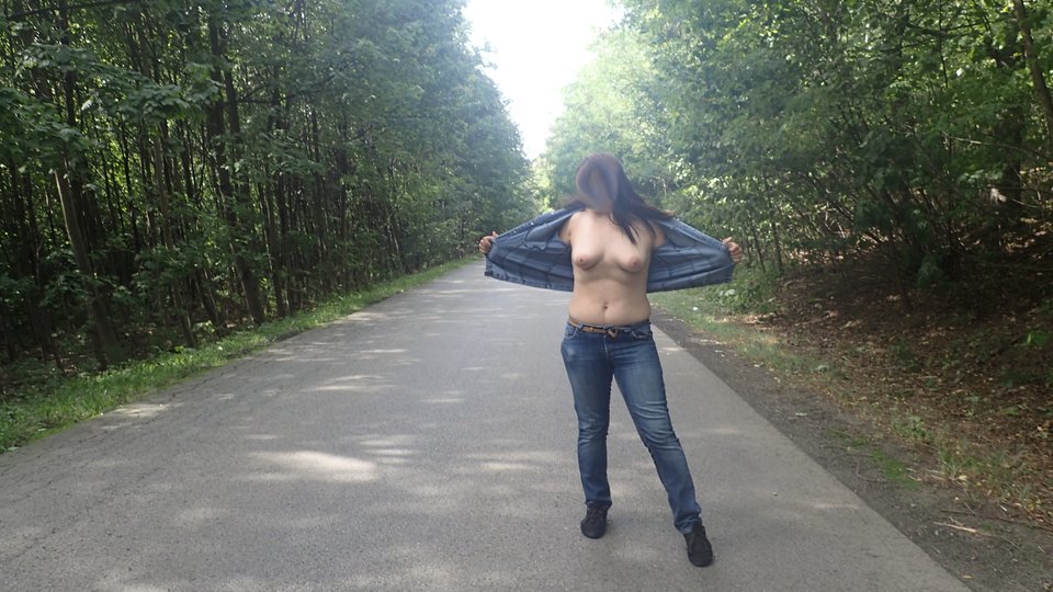 100.JPG - niezdecydowana