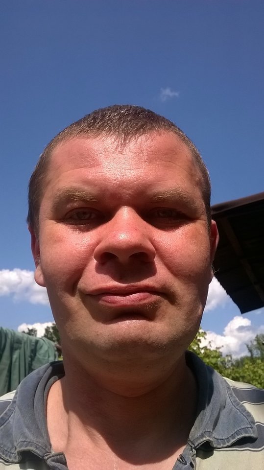 WP_20160528_Przed domem. - KrzysiekL1979