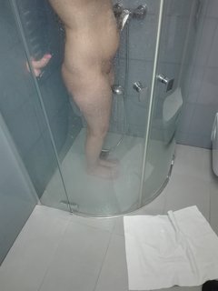 Jakby naszła chęć pod prysznicem