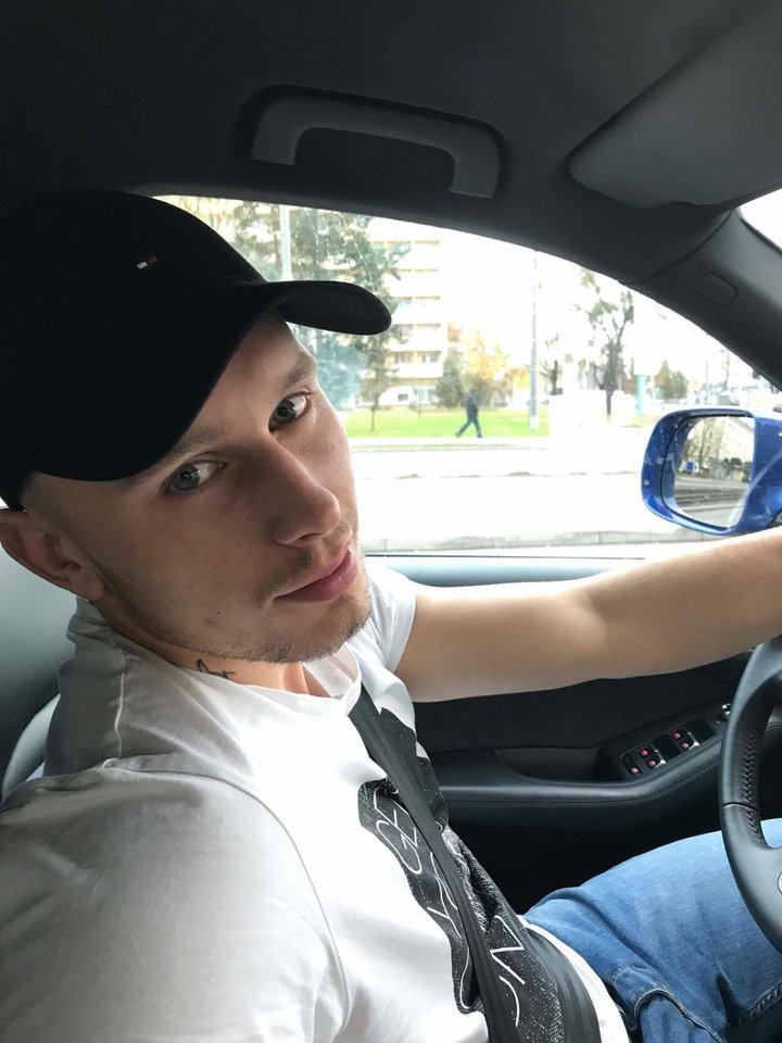 received_1495061277240171.jpeg - Robert22cm