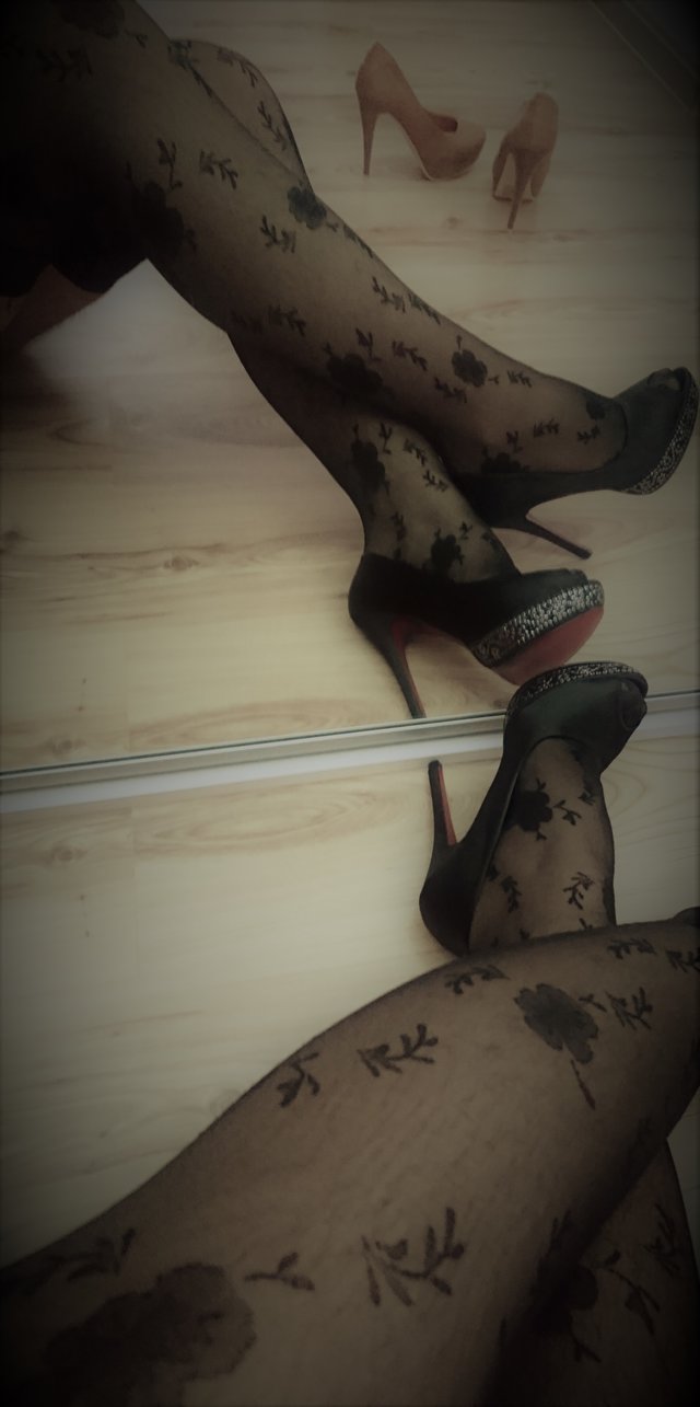 monia_trans