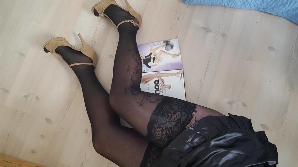 22555858_1558588310892226_162036344_o.jpg - Pantyhose1122