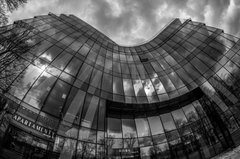 Życie nie jest proste