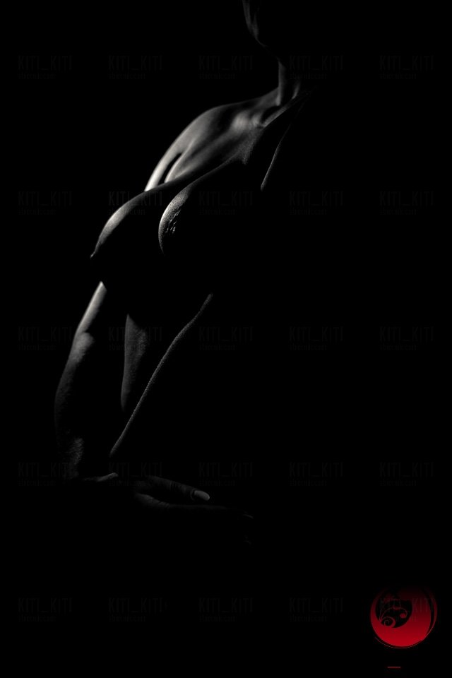 Kiti prezentuje swoje wdzięki :) - Kiti_Kiti