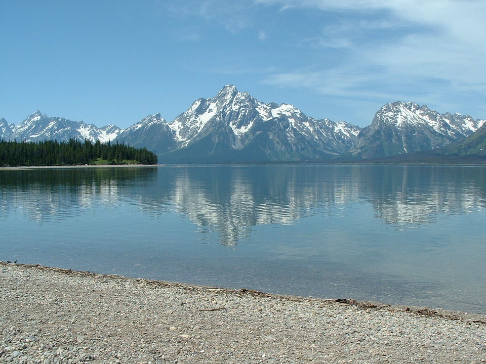 Tetons in Jackson Lake.JPG - nowayjose