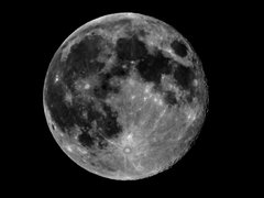 Dzisiaj bez chmur, ale z lekką mgiełką..