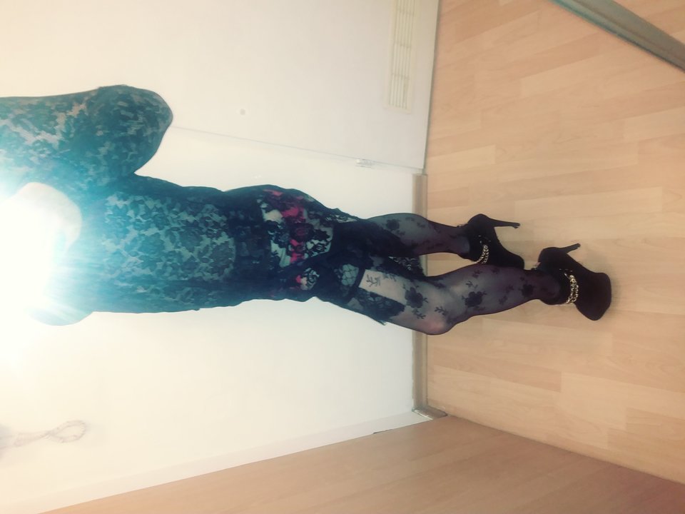 20180506_205820_Film3.jpg - AngelaCrosdress