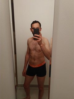 Dam sie rozebrac 😉 i pozniej zrobisz ze mna co zechcesz