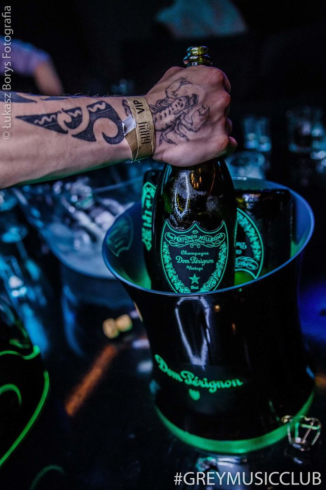 received_10155548216357944.jpeg - Robert22cm