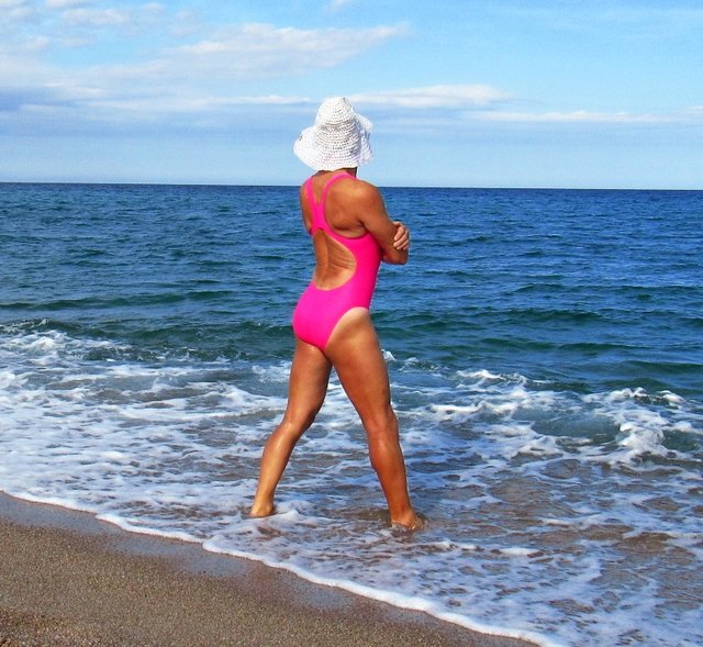 IMG_28052.JPG - Laure