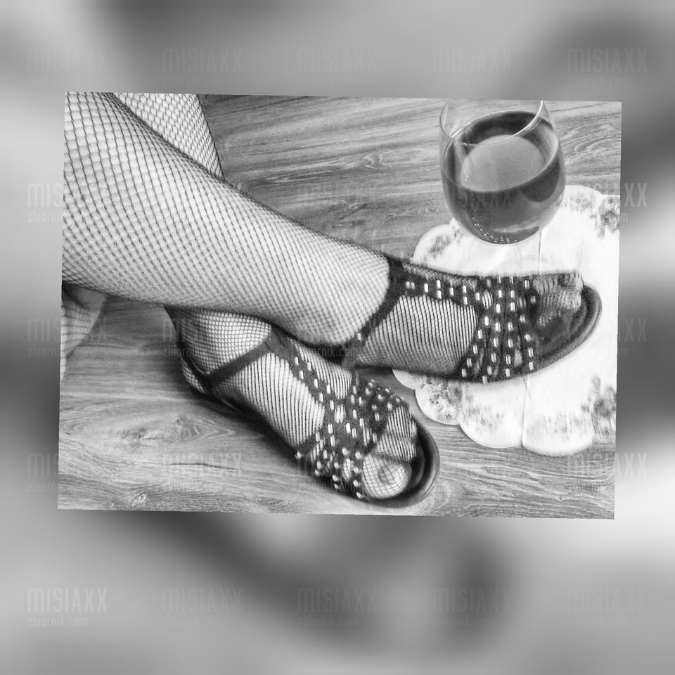 ..hmm.. nie ma to jak lampeczka..🤗 - misiaXX