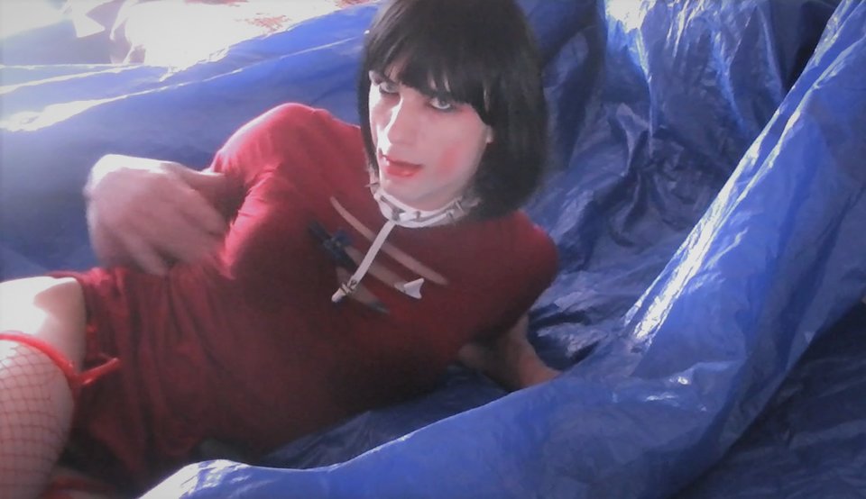 Lucy piss gag.jpg - LucyPrince