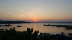 Zachód słońca w Nessebarze przy w knajpie przy rybce