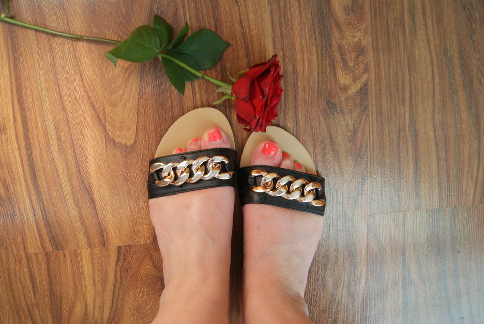 Róża u stóp - Ajsza69