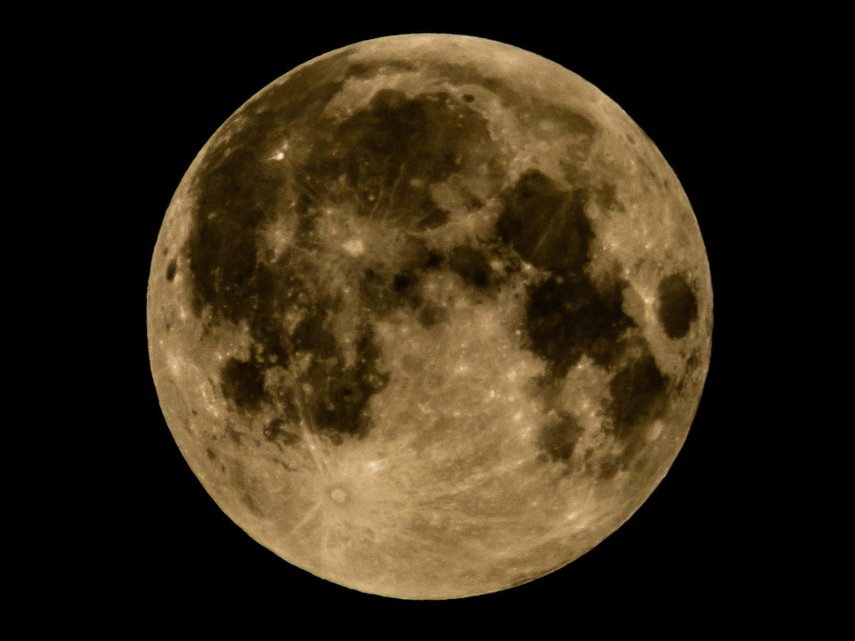 I po zaćmieniu... - mystic