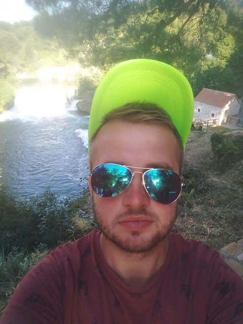 big_427203fe7475157513115f7aebb8bc1b.jpg - Ymp