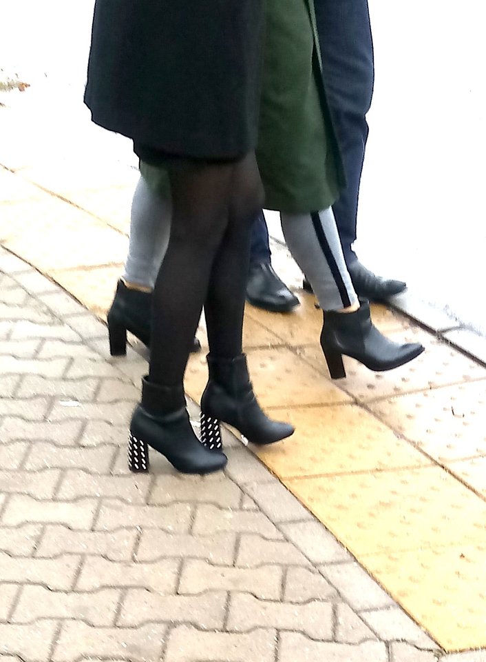 201810251219cz.jpg - AGALA