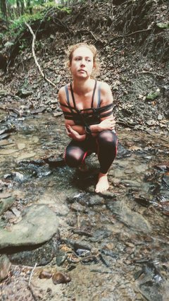 Uwielbiam jej oczy, wpatrzone z  zaufaniem