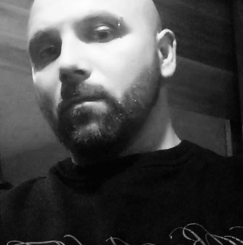 Zamyślony.jpg - pitbull23