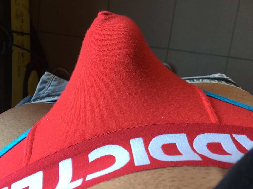 A80DA2AE-C498-4F42-BA02-87A6D854F2DF.jpeg - HornyMan99