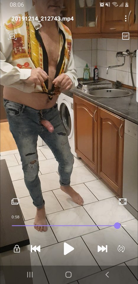 Screenshot_20191215-080622_Video Player.jpg - singswing