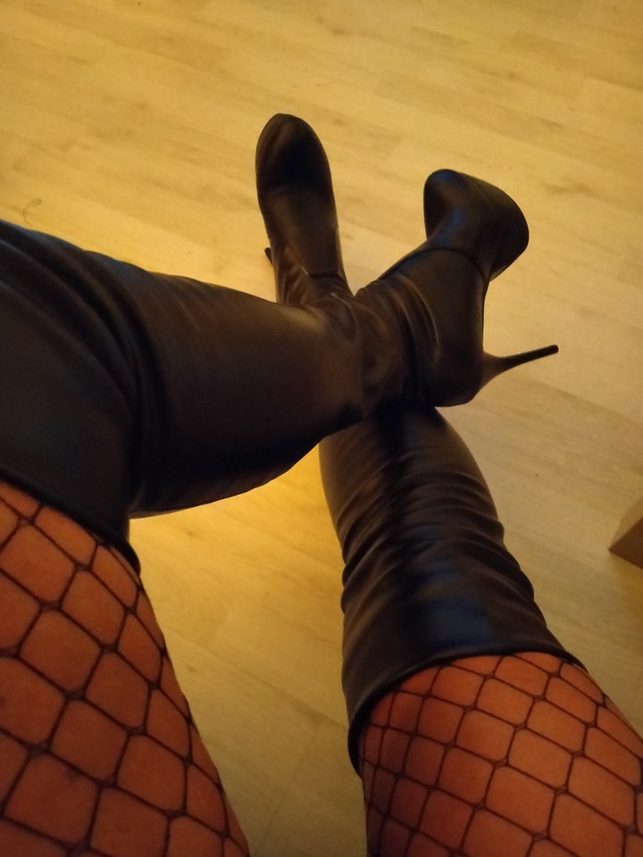 2019-12-16 20.22.00.jpg - MartinkaCross