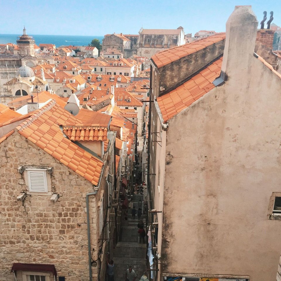 f835c7ff-3271-413d-8e8a-64a97f6894f6.jpg - Marooned88