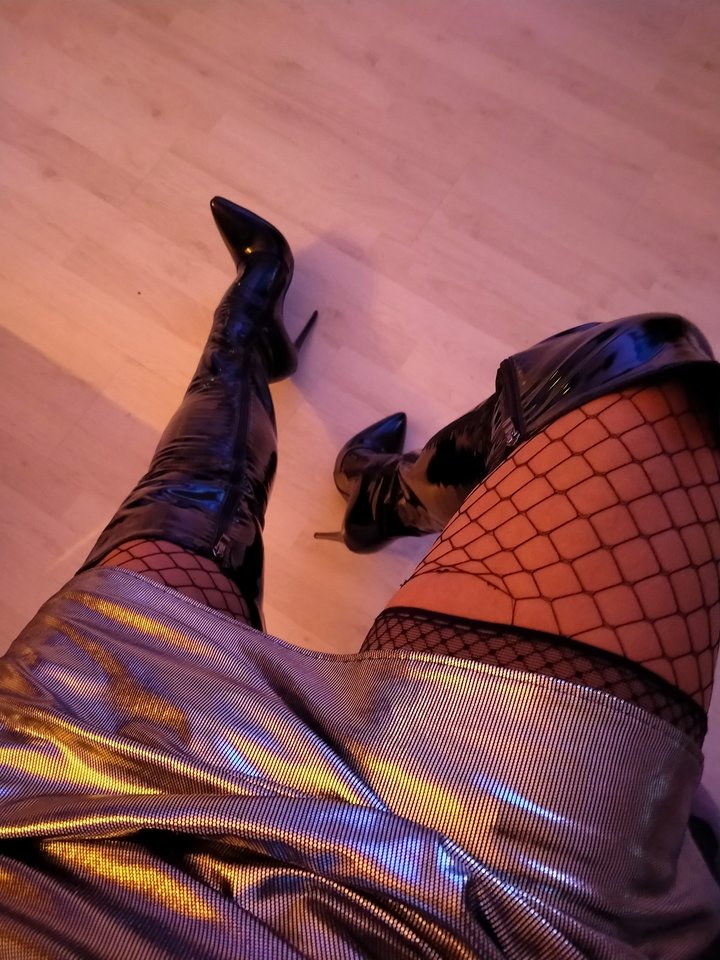 2020-01-02 20.26.55.jpg - MartinkaCross