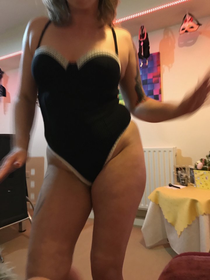 D0764C87-EB99-4F5A-ACB9-1FA33E1E6D82.jpeg - PARA_40_FEMDOM