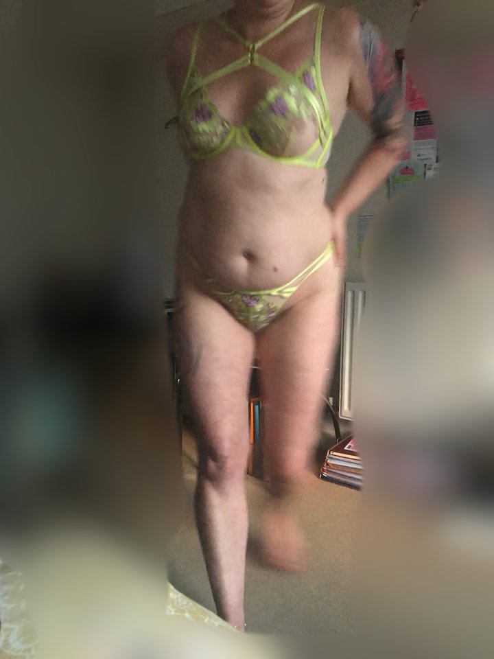 F902E275-19AD-4F6B-A201-5596EF574249.jpeg - PARA_40_FEMDOM