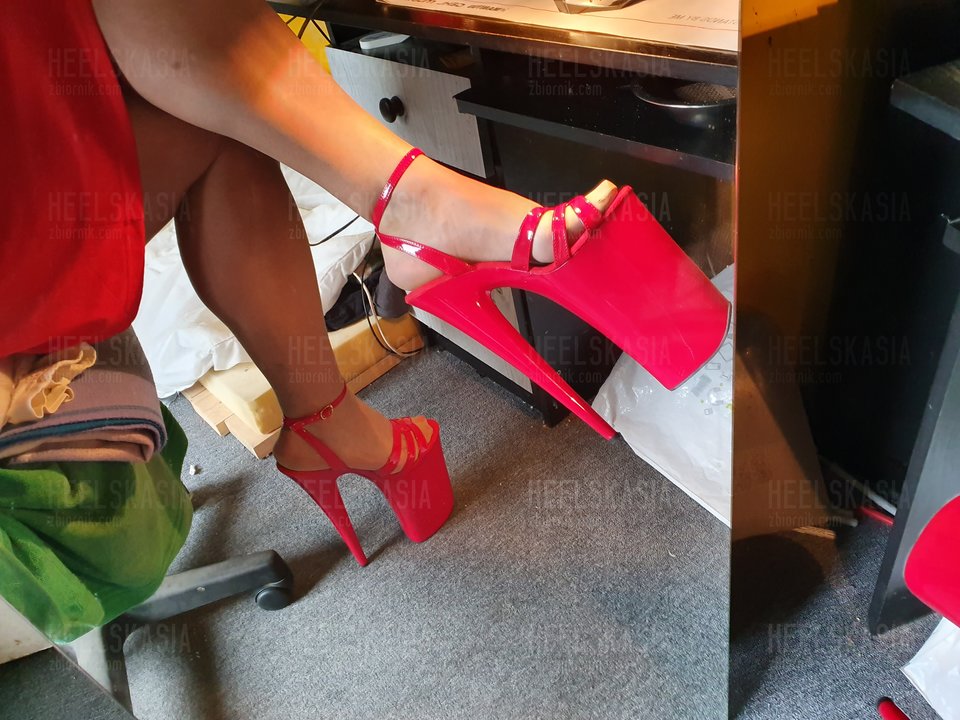 20200211_095712.jpg - heelskasia