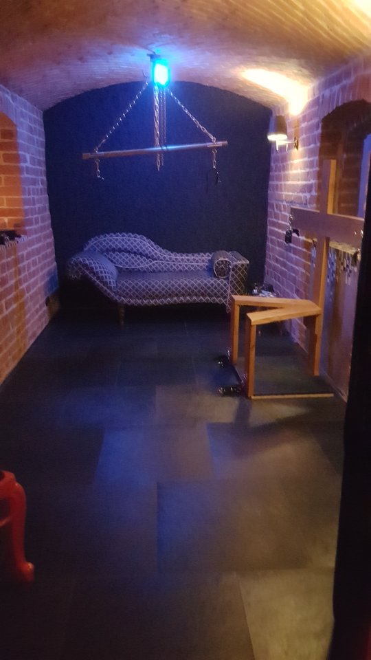 Blue Room - ROYAL_NIGHT