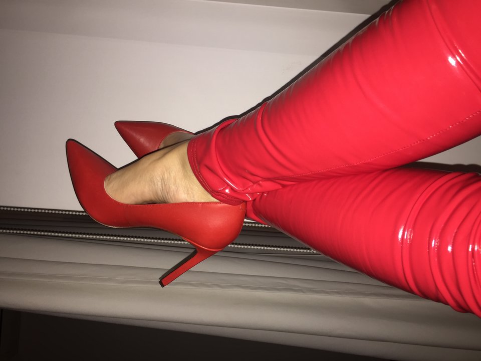 D816D468-AE23-44C7-96AF-6B0FC871FF07.jpeg - LadySinner