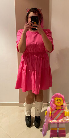 Żeby pasować do Lego-Mini-Me