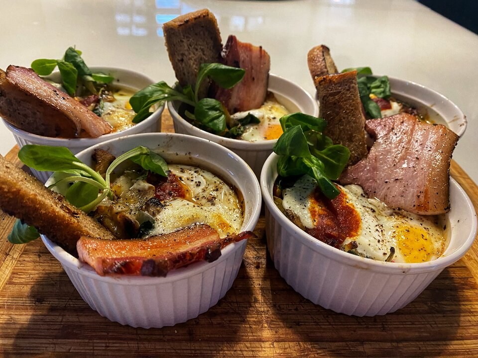 😘🧅🧄🥓🥬🫢🌶️🥖🧀 - serialowapara19782