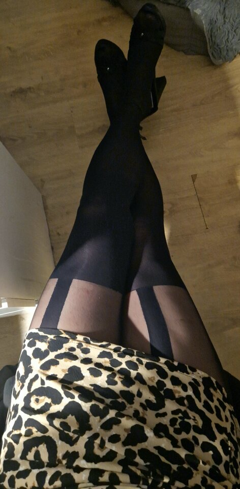 1000011460.jpg - Longlegs40