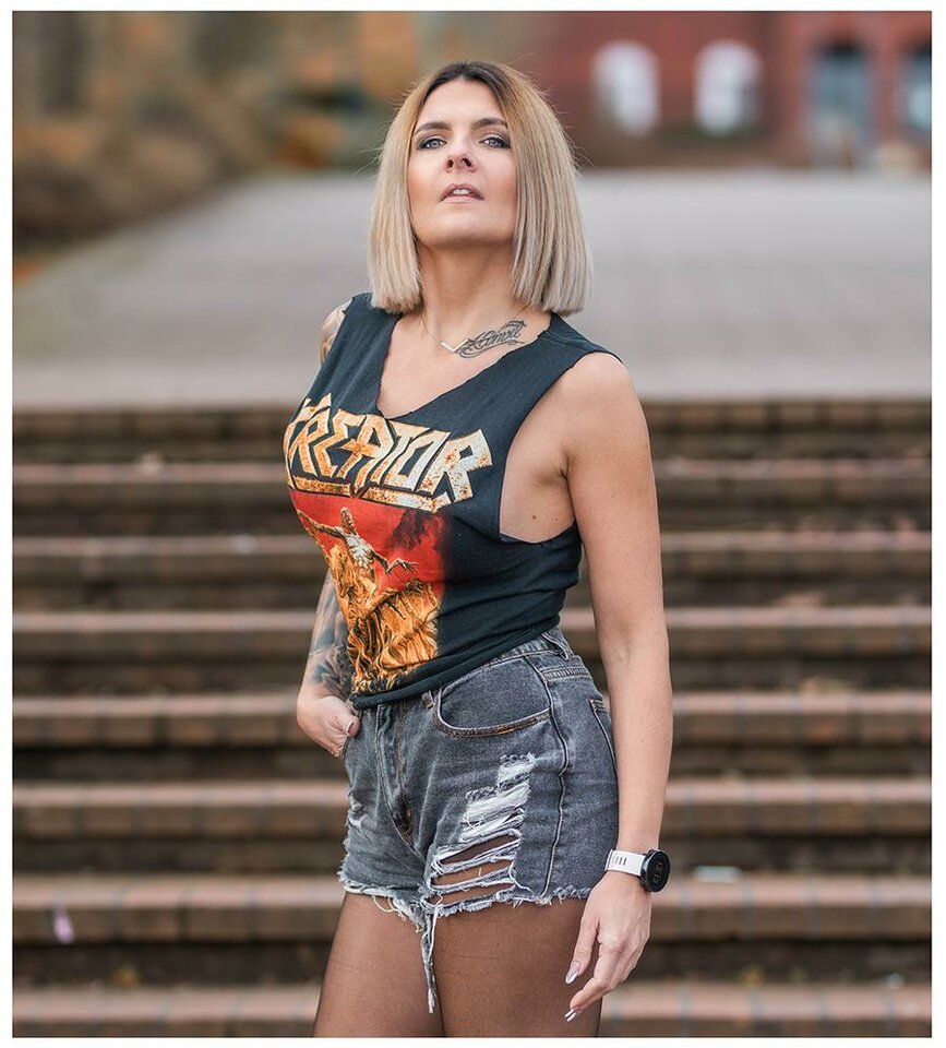 signal-2023-12-26-16-28-11-457-1.jpg - metalcfcouple