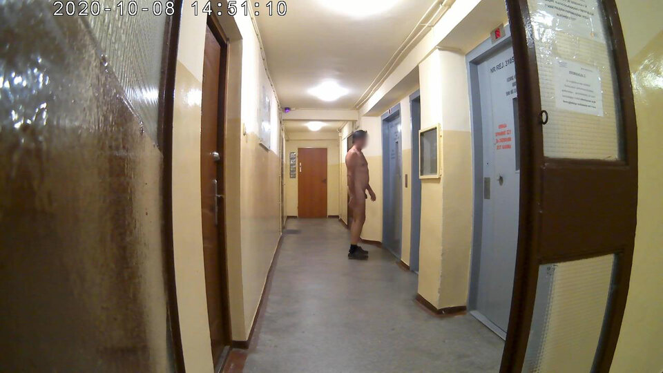 Winda.mp4_snapshot_00.36_[2021.01.31_09.32.46].jpg - Krzysztof_cfnm
