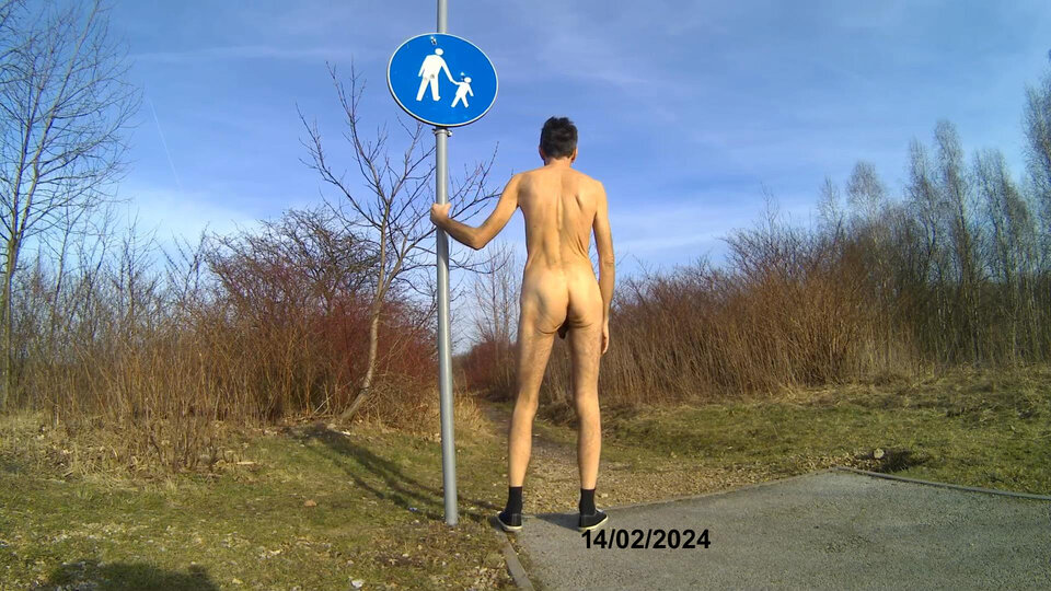 20240214_143336A.mp4_snapshot_00.19_[2024.02.14_15.42.59].jpg - Krzysztof_cfnm