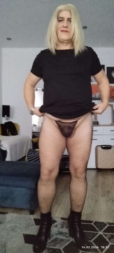 IMG_20240214_163110_TIMEBURST9.jpg - Daria54